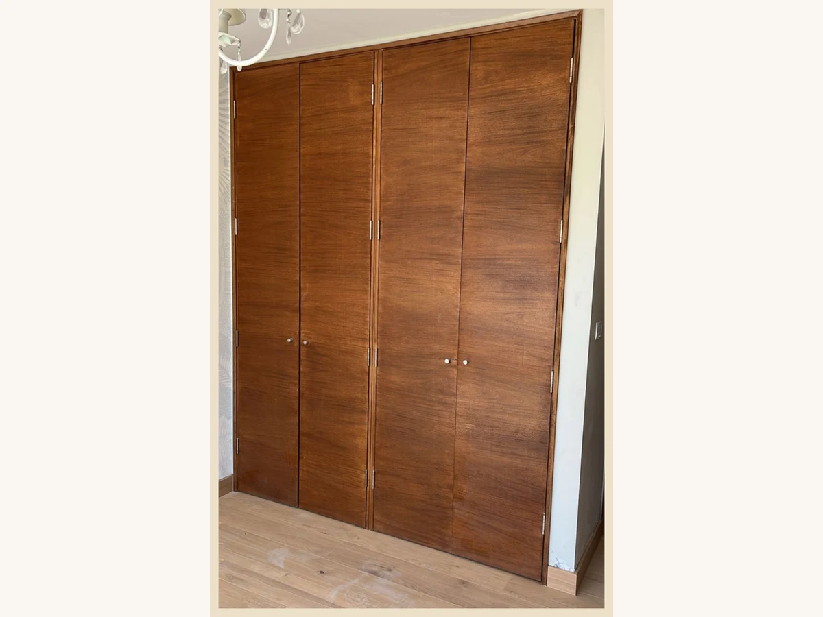Puertas clóset en 2 hojas MDF enchapadas en Jequitiba horizontal - Madera & Diseño
